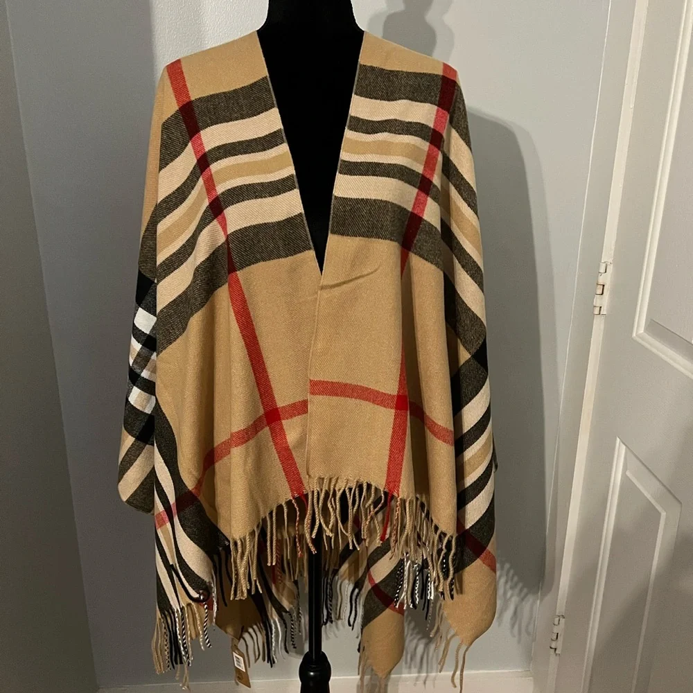 Plaid Poncho/Cape - Picture 2 of 2